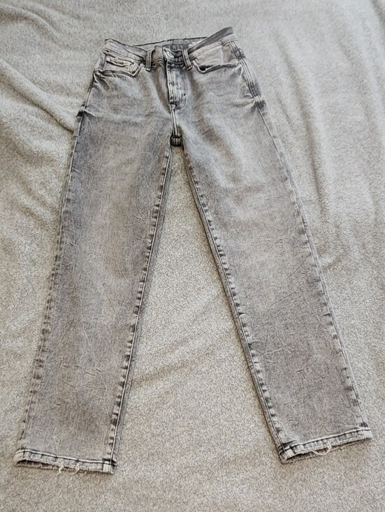 Kensie Denim - Kensie High‑Rise Straight Jeans Gray Wash Size 2 Waist 24 Inseam 27